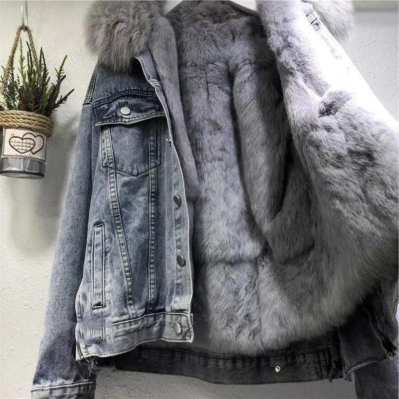 Description Picture 3 of itemLarge fur collar denim jacket for women short 2024 winter new all-match loose plus velvet thickened cotton coat