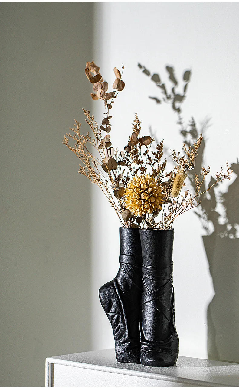 Description Picture 5 of itemCeramic Vase Ballet Shoes Dancer Realistic Portrait Sculpture Flower Vase Flower Arrangement Crafts Home Decoration Accessories