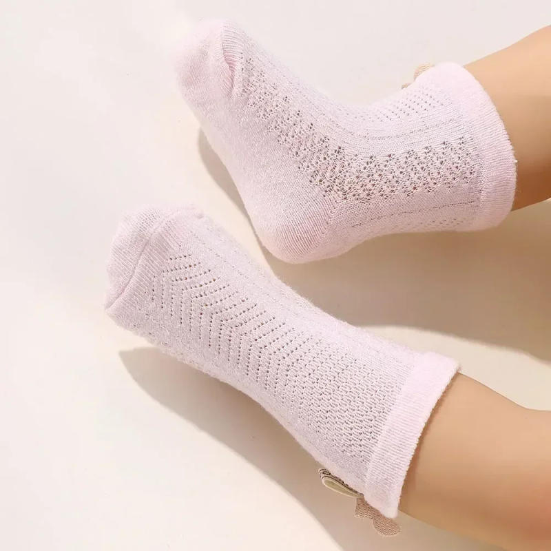 Description Picture 4 of item1 Set Babe Soft Socks Headband Solid Cotton Girls Breathable Socks Cute Bows for Infant Little Girl Clothing Accessories 0-1Y