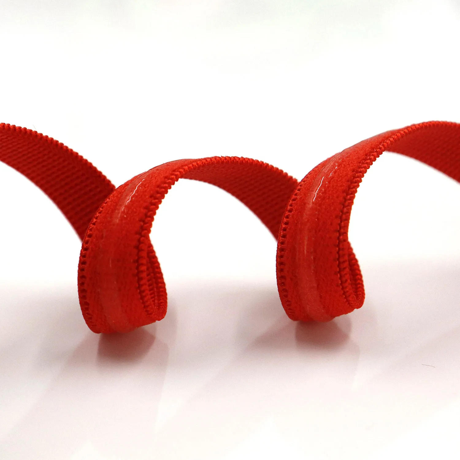 Description Picture 4 of item8/10/12/15/20mm Elastic Band Transparent Silicone Non-slip Underwear Belt Elastic Rubber Stretch Ribbon Clothes Sewing Accessory