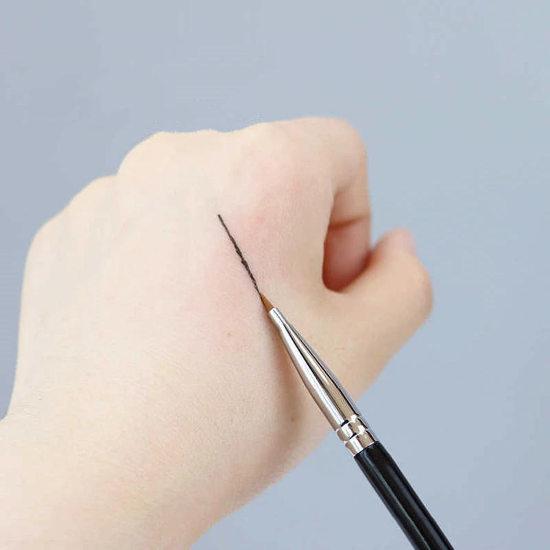 Description Picture 6 of itemLOYBJ Bend Head Eyeliner Brush Eye Detail Makeup Brush Under Eyes Tear Trough Concealer Brush Women Fine Liner Beauty Maquiagem