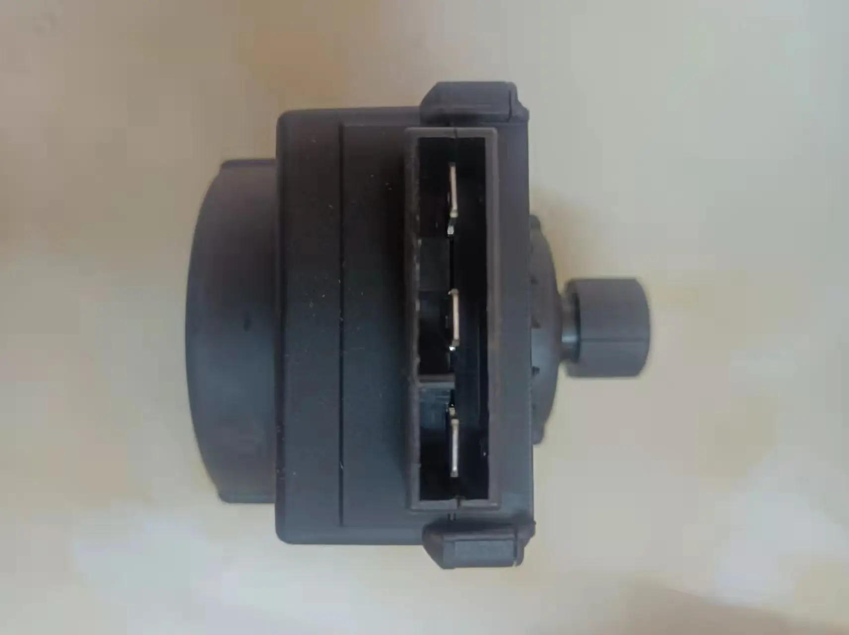 Description Picture 5 of itemApplicable to Wanhe Beretta Haydn Squirrel wall-hung boiler three-way valve, motor, electromagnetic accessories