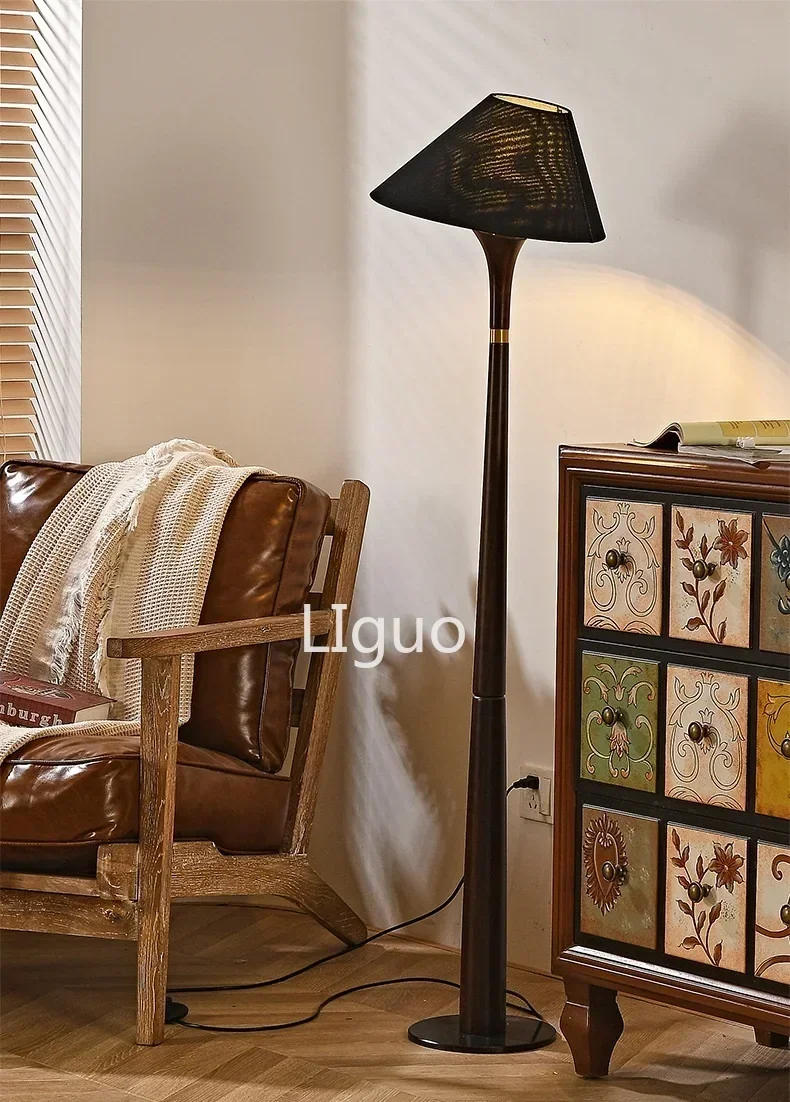 Description Picture 4 of itemFrench medieval wabi-Sabi solid wood floor lamp sofa next to bedroom study bedside American retro atmosphere vertical lamp