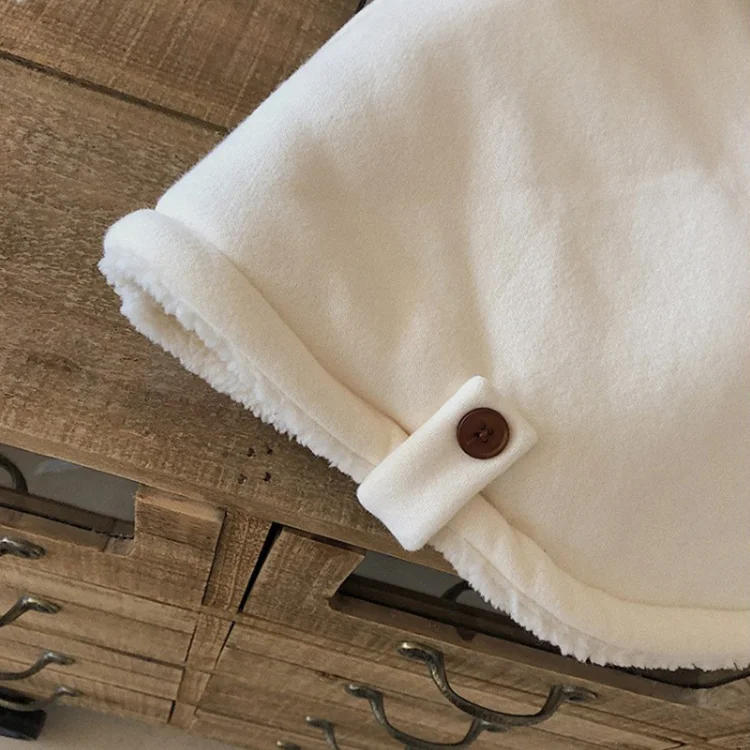 Description Picture 5 of itemWinter Baby Hooded Cloak Girls Coat Infant Outfits Windproof Coral Fleece Blankets Newborn Solid Thicken Outerwear Baby Clothes