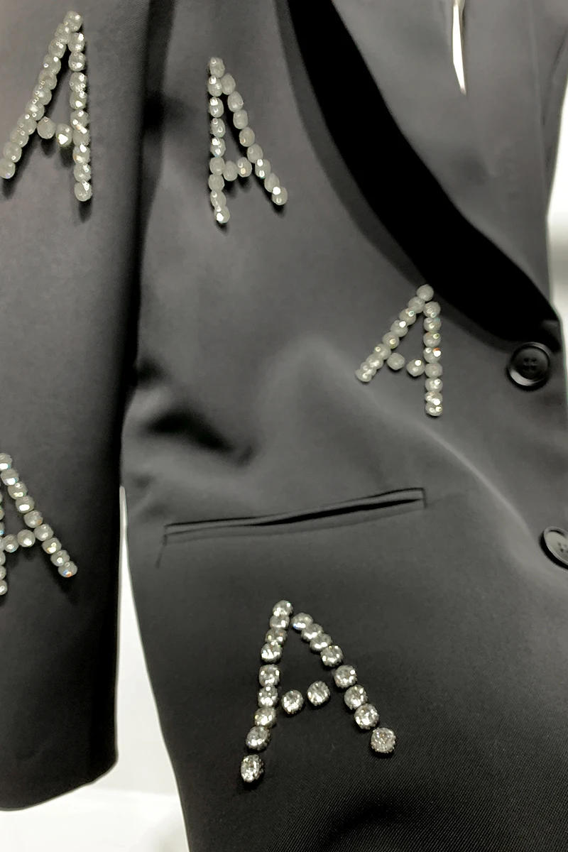 Description Picture 6 of item2024 Fashion High-End Trendy Male Solid Color Long Sleeve Suit Jackets Men's Letter Rhinestone Loose-Fitting Casual Suit Coats