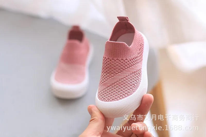 Description Picture 3 of itemBaby Sneakers Spring Autumn Toddler Slip-on Shoes Soft Breathable Baby Boy Girl Shoes Lightweight Little Kids Casual Sport Shoes