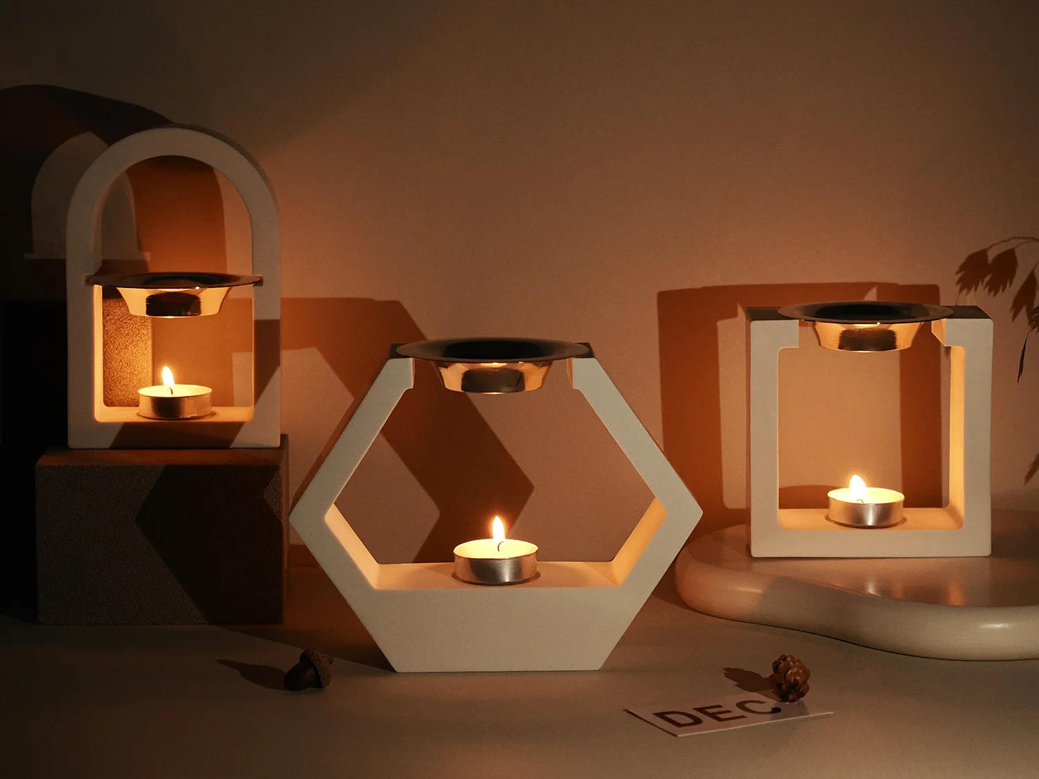 Description Picture 4 of itemGeometric Aromatherapy Furnace Silicone Mold Cement Gypsum Essential Oil Candle Holder Mold Melting Wax Furnace Diffuser Mold