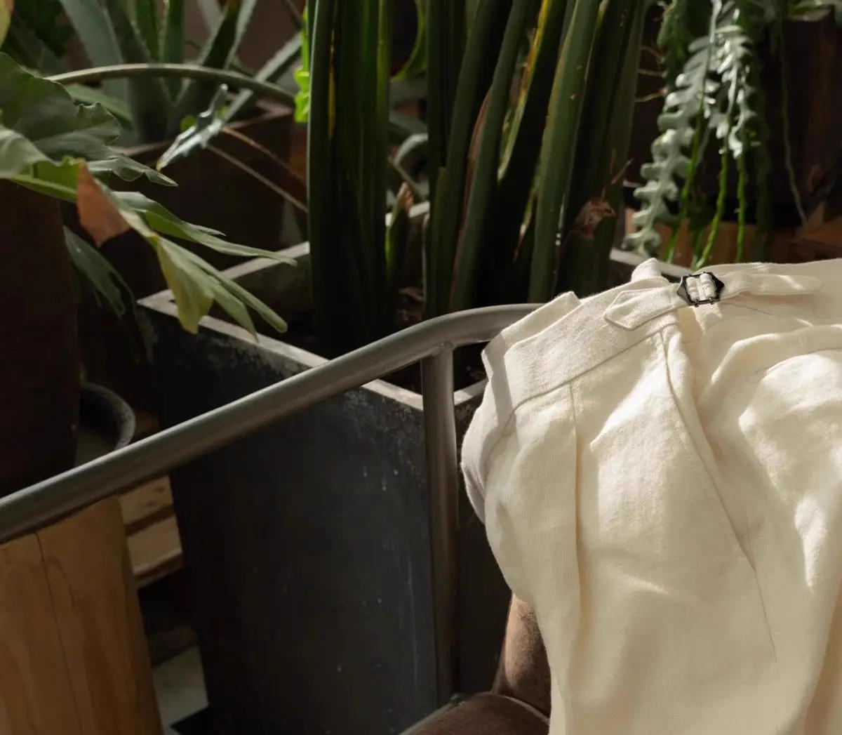 Description Picture 2 of item2024 Men Spring Autumn Fashion High Waist Loose Trousers Male New Casual Solid Color Pants Mens Long Straight Suit Pant F343