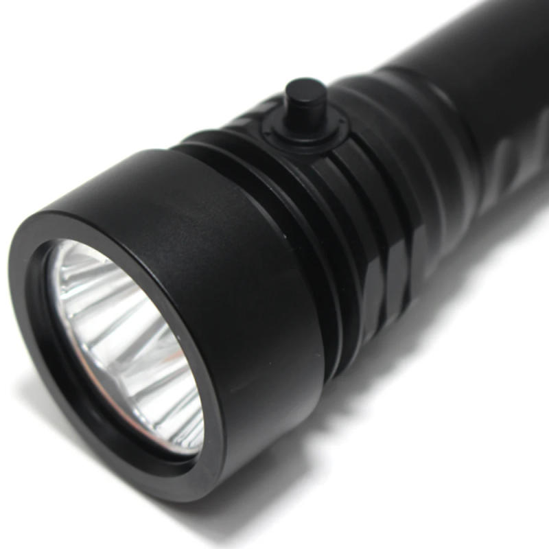 Description Picture 4 of itemHigh Power LED Diving flashlight 4-Mode Diving Light Video Photography Underwater Underwater Waterproof 26650 Diving Flash Light