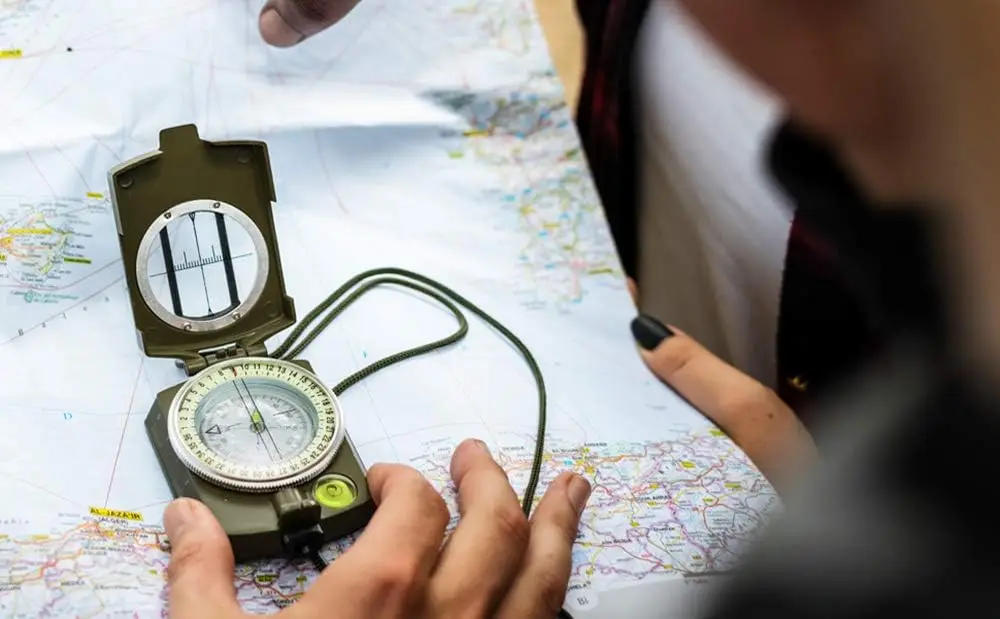 Description Picture 2 of itemTactical Survival Compass High Precision Professional Metal Sight Compass Luminous for Outdoor Hiking Climbing Exploring Geology