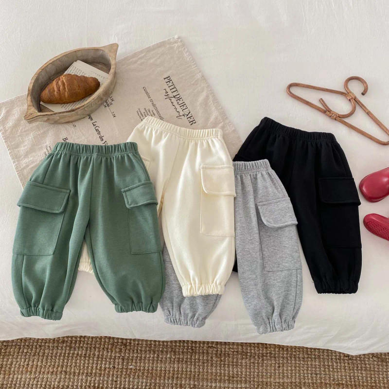 Description Picture 3 of item2024 autumn New in Kids Baby Girls Fashion Clothing Infant Toddler Solid Color Feet Bound Large Pocket Pants Toddler 3M-6Y