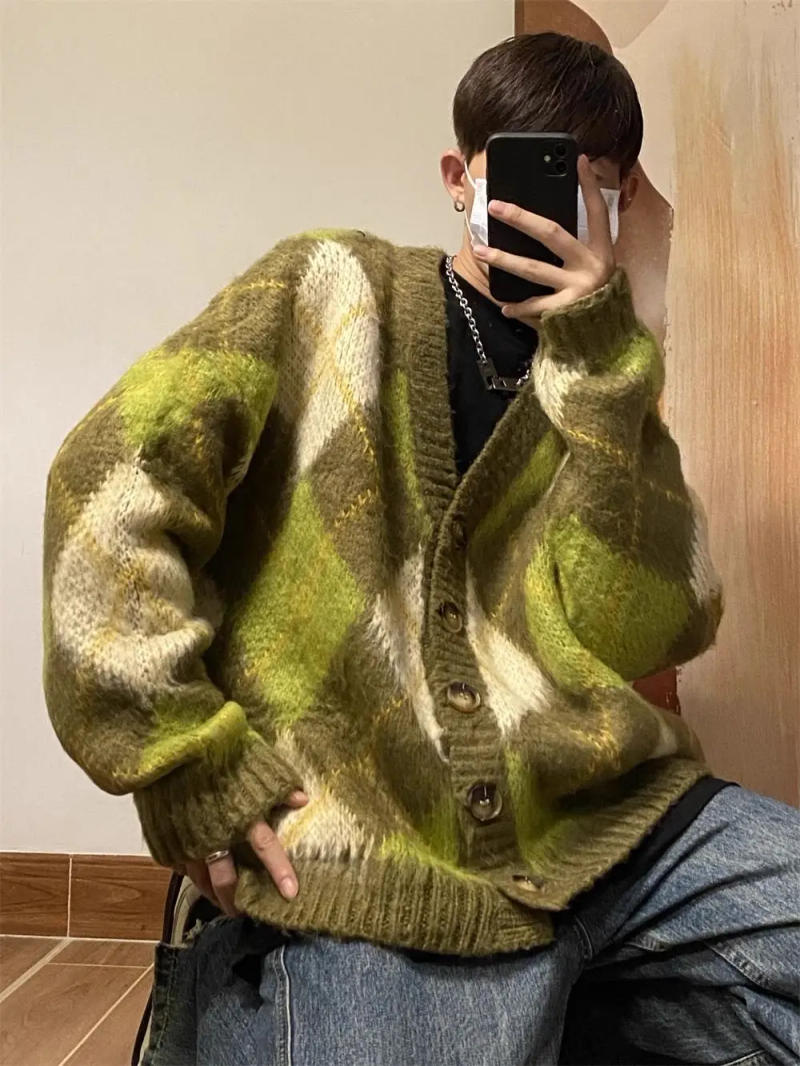 Description Picture 5 of itemAutumn Winter Pineapple Green Diamond Plaid Sweater Cardigan Japanese Retro Loose Casual High Street Sweaters Male Clothes