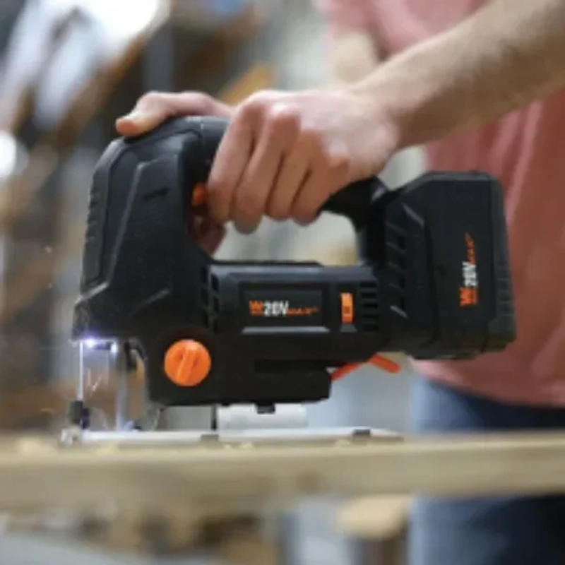 Description Picture 6 of itemDF450i Super Quiet 4500-Watt Dual RV-Ready Portable Inverter Generator with Fuel Shut-Off