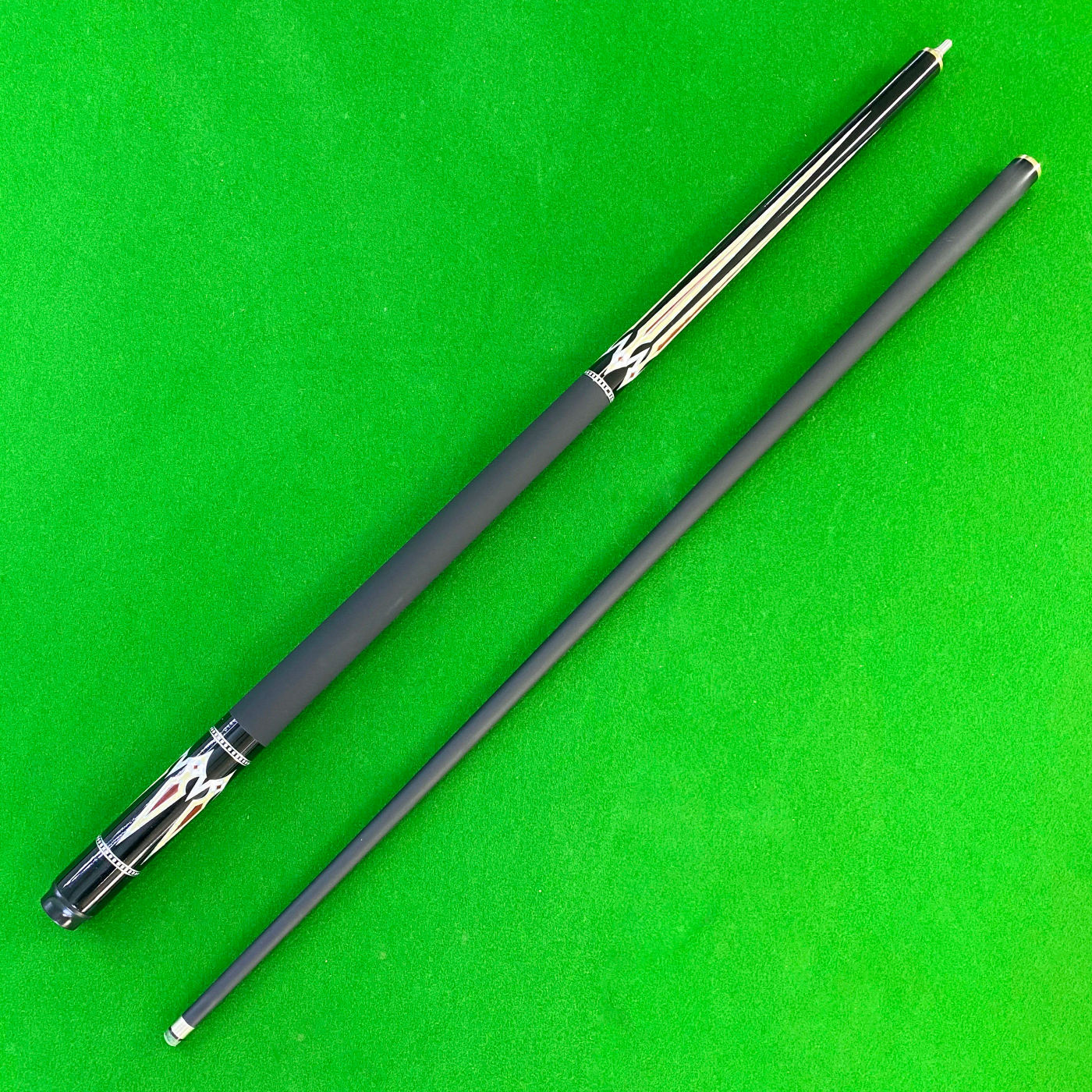 Description Picture 4 of itemProfessional Snooker Billiards Cue Stick High Quality Black Carbon Fiberglass Composite Pool Cue with 10mm Tip Snooker Equipment