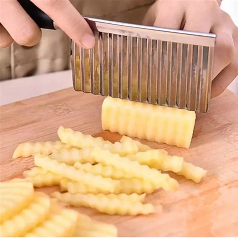 Description Picture 4 of itemStainless Steel Potato Chip Wavy Cutter Dough Vegetable Fruit Crinkle Wavy Knife Chopper Cutter French Fry Maker Kitchen Gadgets