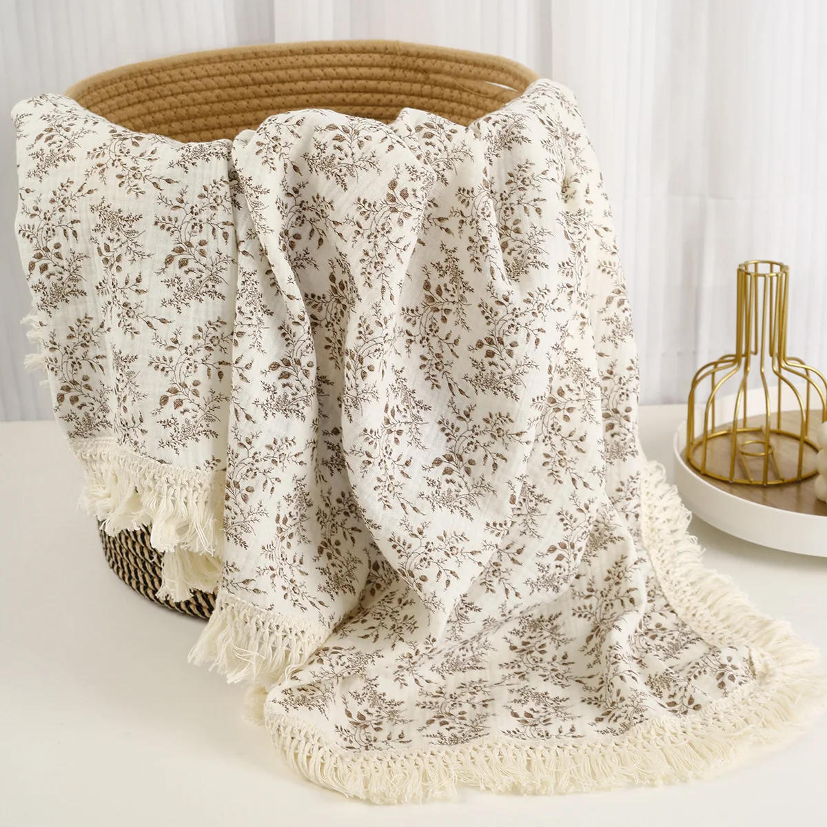 Description Picture 3 of itemMuslin Baby Swaddle Blanket Cotton Tassel Receiving Blanket for Newborn Baby Items Bedding Swaddle Wrap Babies Stroller Cover