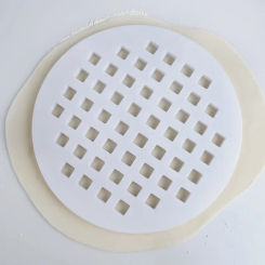 Apple Pie Cutting Die Tool Non Stick Pizza Baking Tray Round Biscuit Mold  Skin Decoration