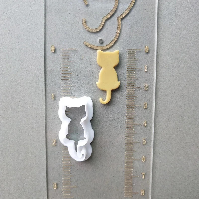 Description Picture 4 of itemCute Cat/Butterfly Polymer Clay Molds Cat Head Clay Cutter For DIY Soft Pottery Earrings Ceramic Jewelry Cutting Tool