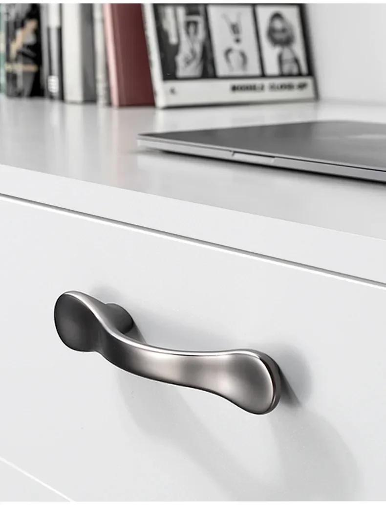 Description Picture 5 of itemWardrobe Wine Cabinet Handles Luxury Pearl Gray Door Handles Drawer Knobs Furniture European Nordic Light Simple Cabinet Handle