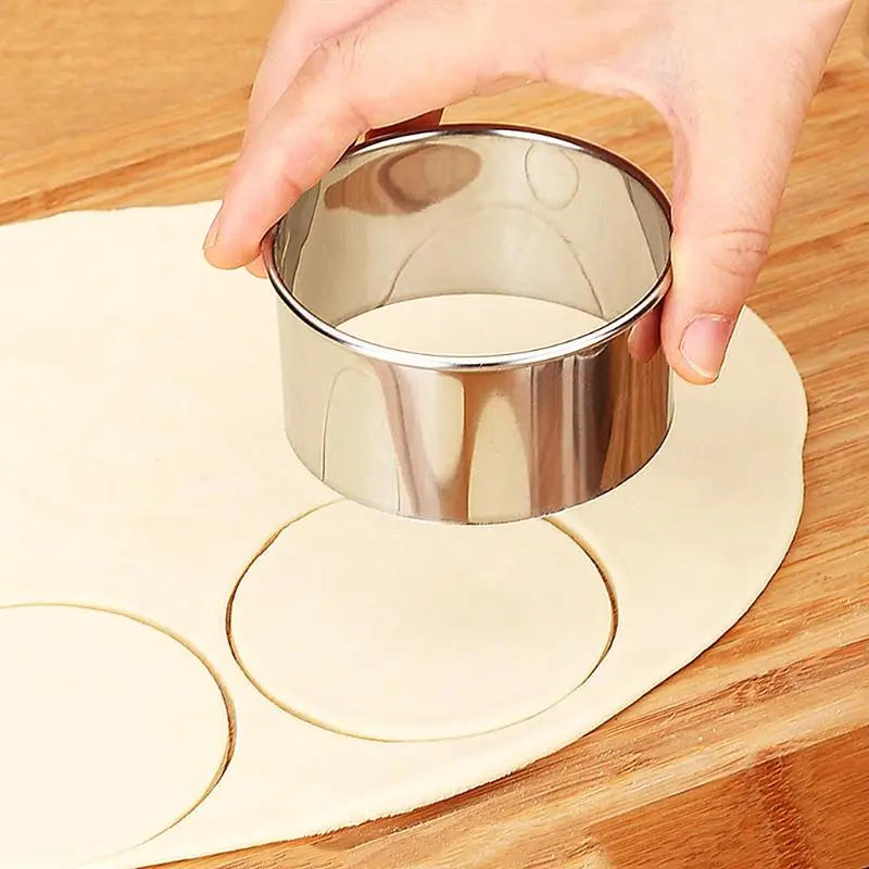 Description Picture 3 of itemStainless Steel Biscuit Mold Kitchen Round Cookie Cutter Set Baking Circle Pastry Cake Mould DIY Dumplings Skin Cutting Tools