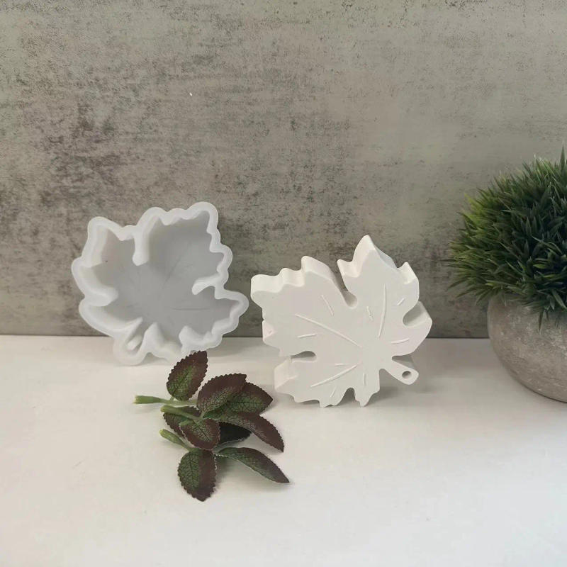 Description Picture 5 of itemAutumn Maple Leaf Candle Silicone Mold DIY Maple Leaf Cement Plaster Ornament Mold with Hole Aromatherapy Pendant Mold