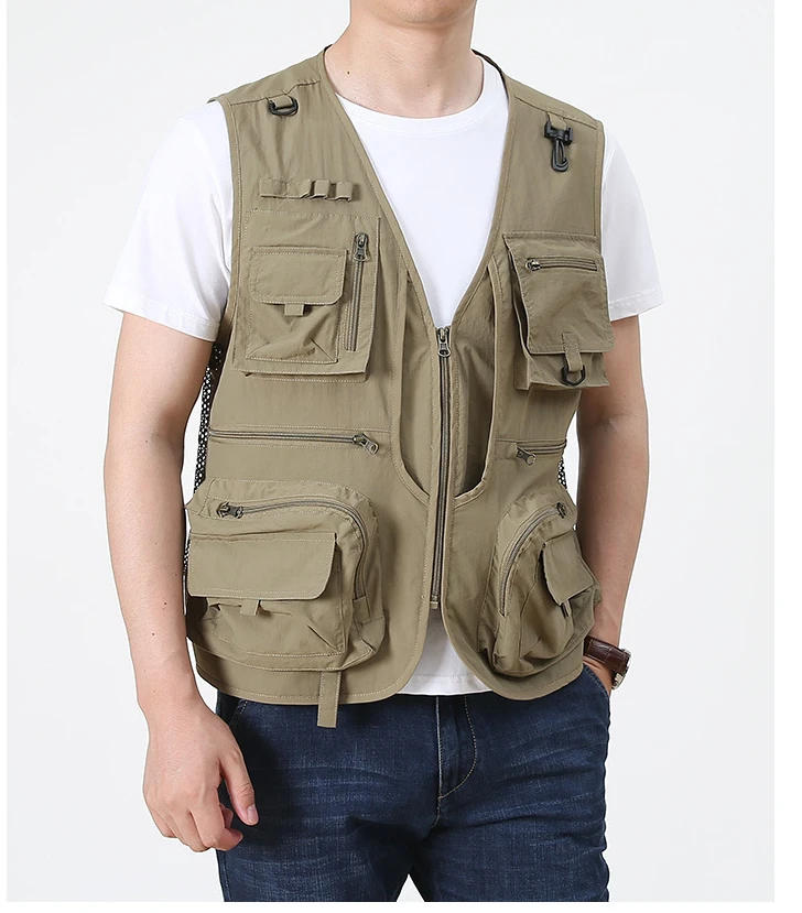 Description Picture 3 of itemMen's Mesh Multi-pocket Vest Thin Vest Outdoor Fishing Leisure Loose Large Size Mountaineering Photography Waistcoat Jacket