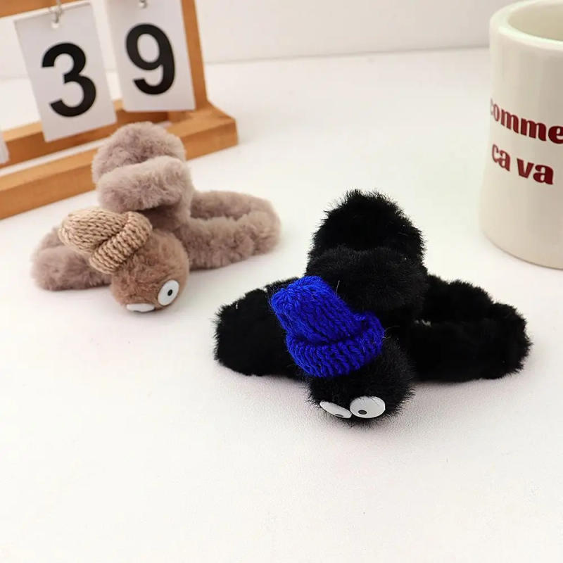 Description Picture 5 of itemKorean Style Cartoon Plush Hair Claw Hair Clip Plush Ball Wear Beanie Big Eye Hair Clip Hairpin Hair Accessories