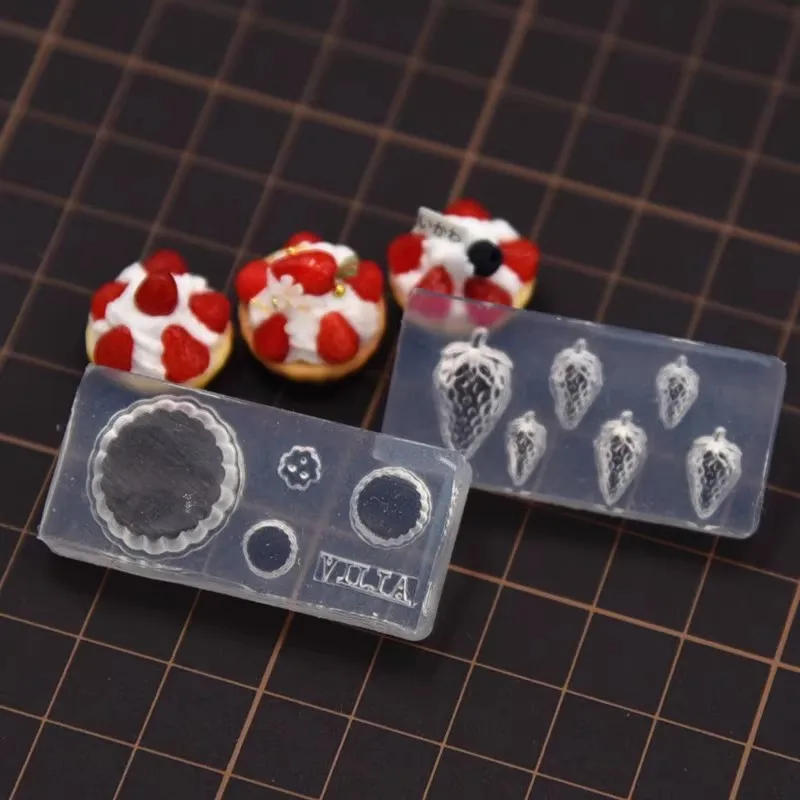 Description Picture 3 of item2pcs Set  Mirror Mini Strawberry Cup Cake Silicone Mold Ultra Light Clay Food Toy DIY Mould Tools
