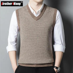 Winter Autumn New Men's Thickened Round Neck Wool Vest Classic Style Business Jacquard Pullover Sleeveless Solid Color