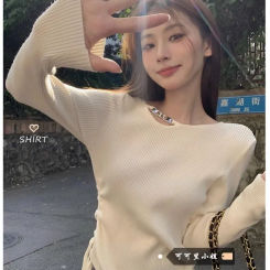 High Quality Hot Selling 2024 New Unique Drawstring Design Slim Fit Inner Layer Bottom Knit Sweater Top Women Vintage Clothes