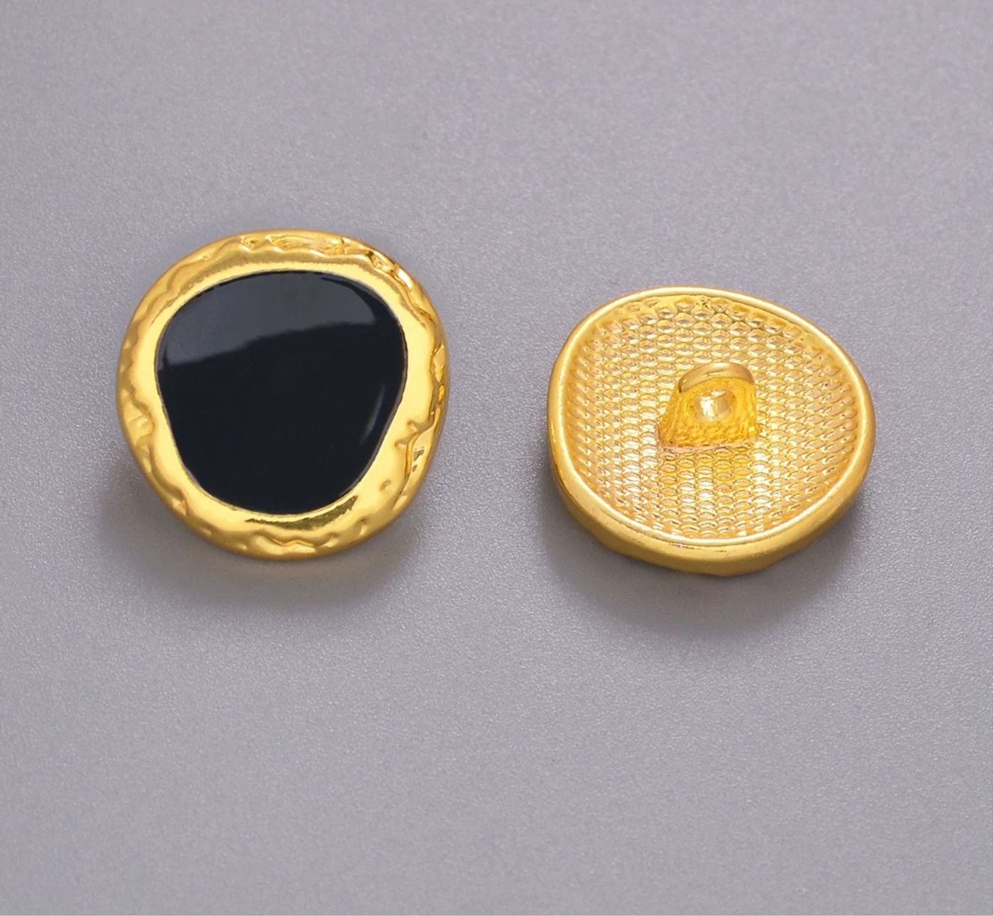Description Picture 4 of item5pcs/Pack 18/23mm Irregular Metal Black Point Oil Shank Buttons For Fur Coat Shirts Dress Buttons Handmade Sewing Accessories