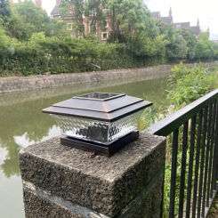 Solar Light Fence Gate Pillar Head LED Lamp 800mAh Outdoor LED Post Deck Cap Warm White Light Solar LED Pillar Light 6500K/2800K