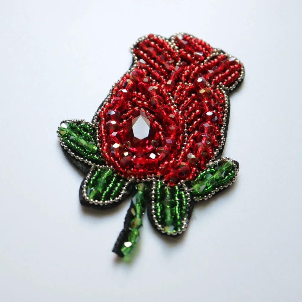 Description Picture 4 of item1pc flower embroidered beaded Patches for Clothing sew on rhinestonen butterfly mouse parche Appliques Decoration Badge parche