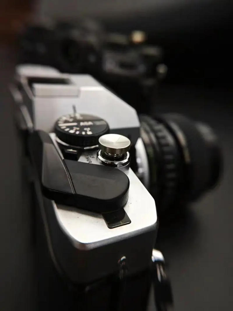 Description Picture 6 of itemBrass shutter button Fujifilm shutter release button Brass white copper monolithic metal material Nikon Leica thread universal