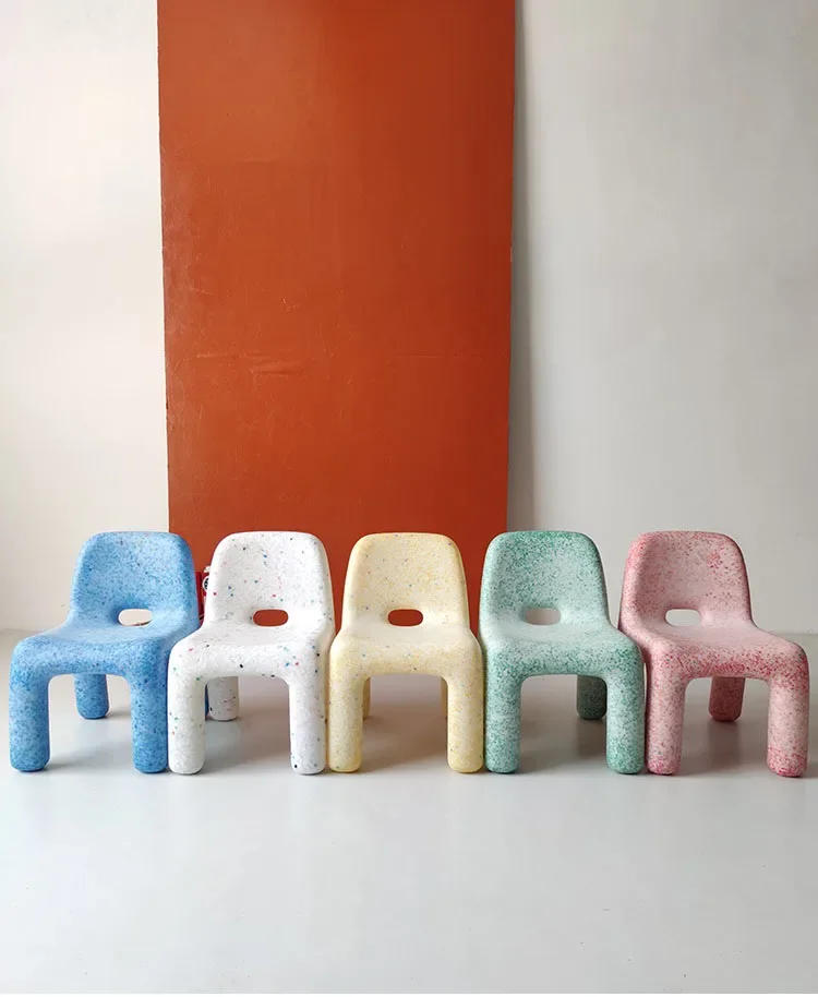 Description Picture 2 of itemNordic Girl Table And Chair Furniture Plastic School Writing Small Desk Creative Design Living Room Study Table Desks