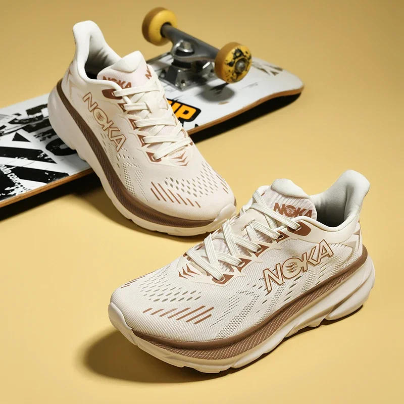 Description Picture 5 of itemMarathon Sports Running Shoes Men Breathable Lightweight Sneakers Comfortable Athletic Nonskid Leisure Outdoor Hiking Sneakers