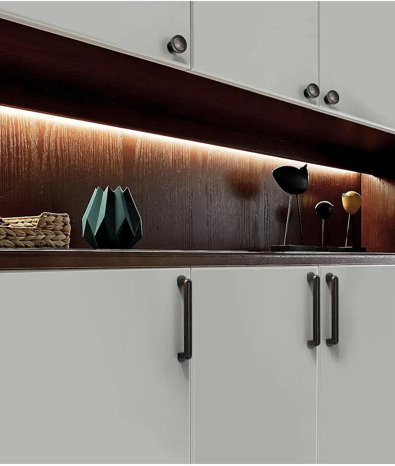 Description Picture 5 of itemZinc Alloy Black Cabinet Handles American Style Solid Kitchen Cupboard Pulls Drawer Knobs Furniture Handle Hardware