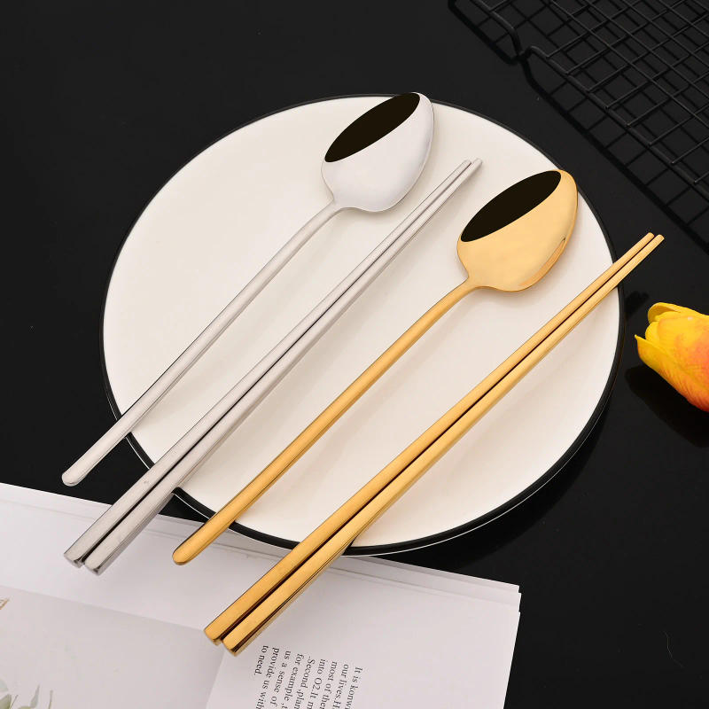 Description Picture 4 of itemKorean 8Pcs Tableware Set High Quality Stainless Steel Dinner Set White Gold Luxury Dinnerware Spoon Chopsticks Cutlery Set