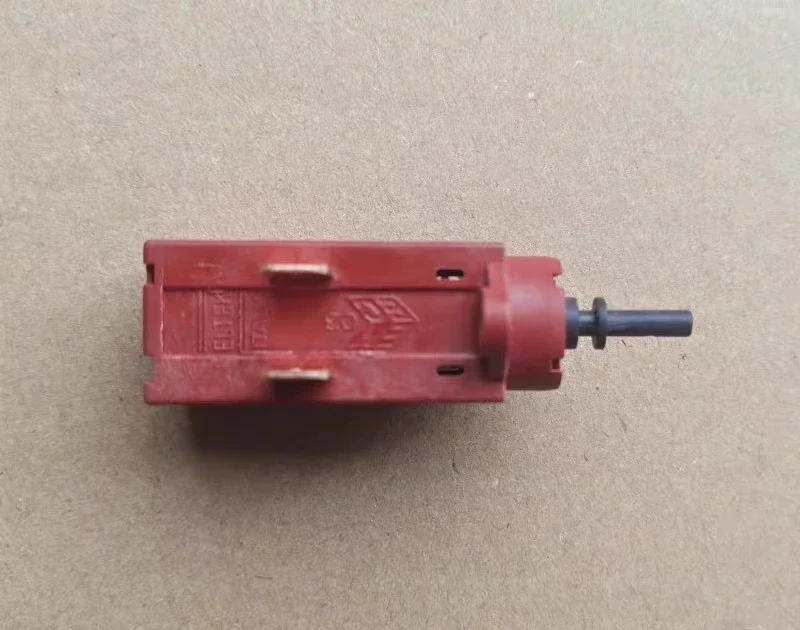 Description Picture 4 of item1Pc for Airmate Ventilator Fan Parts VIG6A VIG5A VIG4A Thermal Pusher Switch