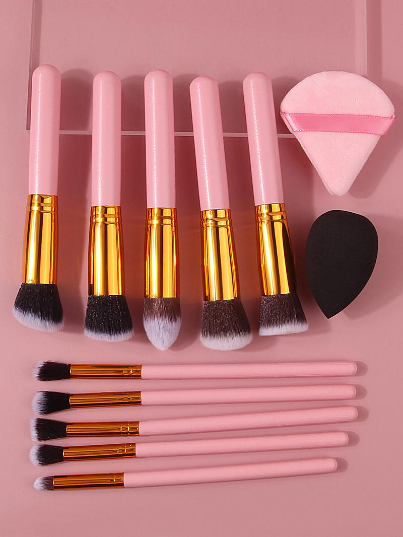 Description Picture 4 of itemPink 10pcs wooden handle makeup brush set with triangular powder puff & sponge egg soft bristles, a beginner's daily makeup tool