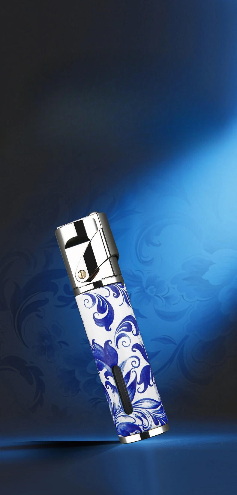 Description Picture 5 of itemFashionable Blue and White Porcelain Pattern Inflatable Lighter, Personalized Portable Cigarette Lighter, Cigarette Accessories