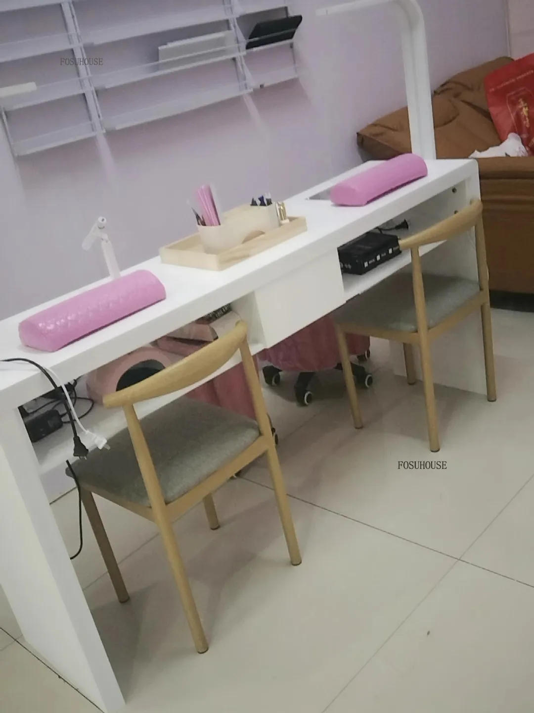 Description Picture 5 of itemModern Professional Manicure Table with Vacuum Cleaner Single Double Light Luxury Nail Table Commercial Manicure Tables