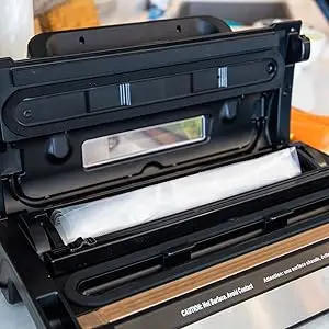 Description Picture 4 of itemNesco Deluxe Food VS-12 Vacuum Sealer, 130 Watts, Kit Bags & Viewing Lid, Compact, Silver