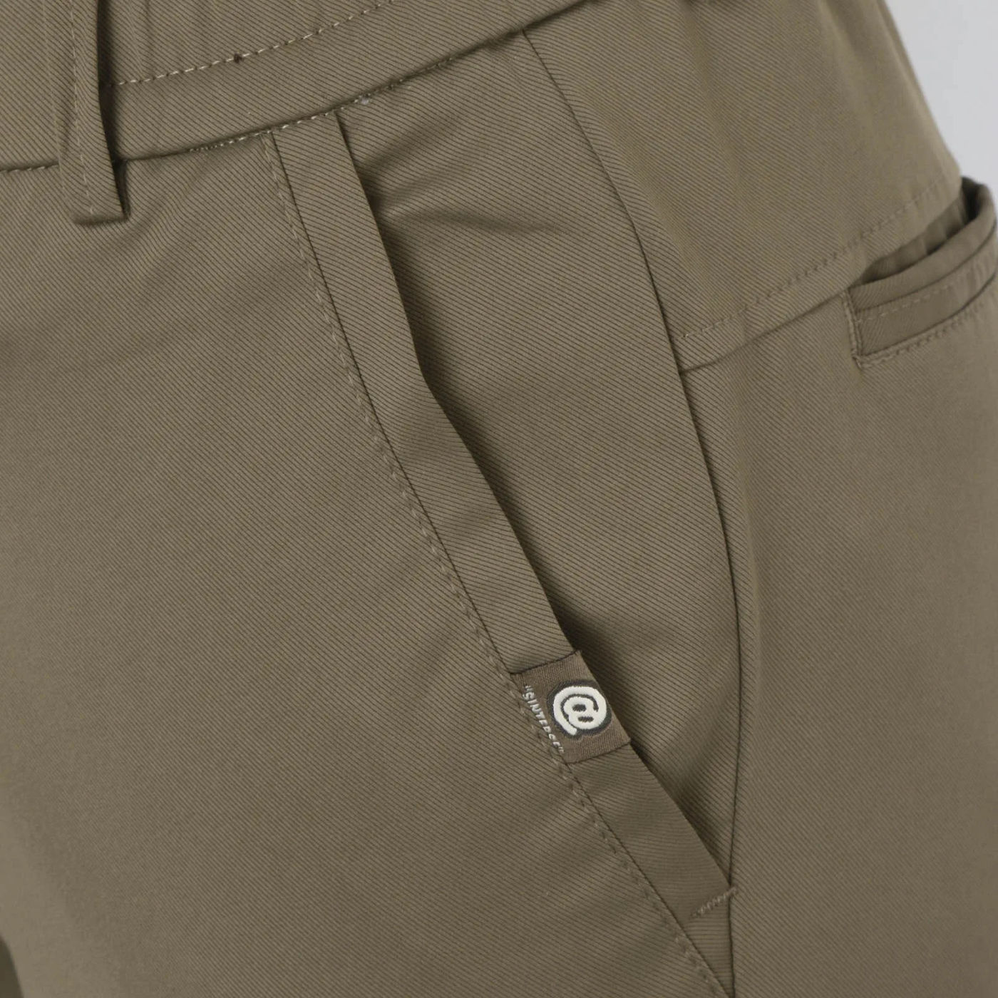 Slide 49ccf42298334664b1e74ccb073c6292