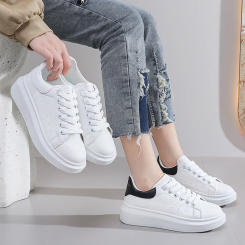 Fashion Women's Vulcanize Shoes 2024 New in Casual Classic Solid Color PU Leather Shoes Woman Casual White Shoes Sneakers