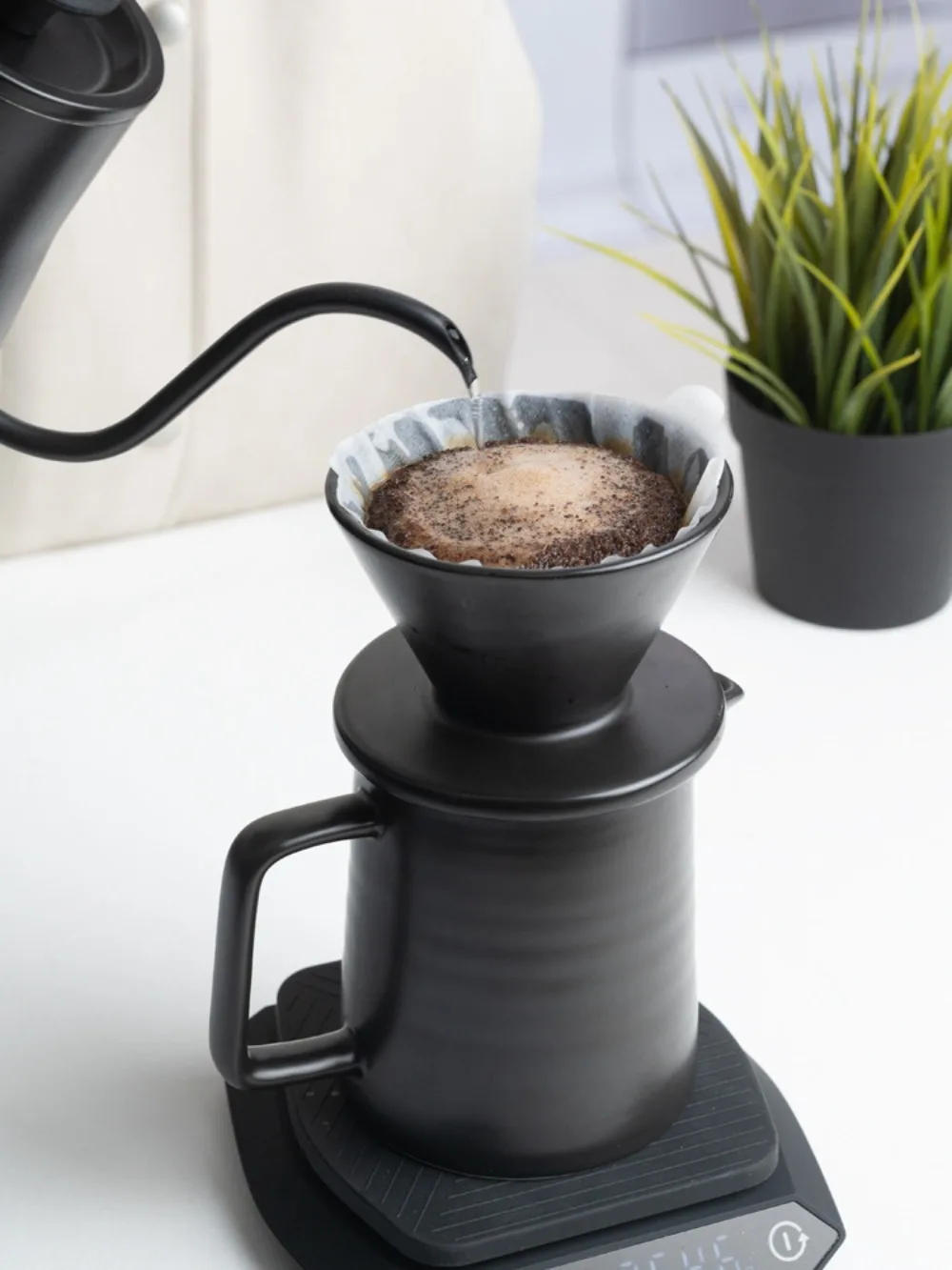 Description Picture 6 of item1-2 Cups Ceramic Coffee Dripper Pour Over Coffee Maker Set for V60 Coffee Filter Hand Brew Espresso Pot Coffeeware Teaware