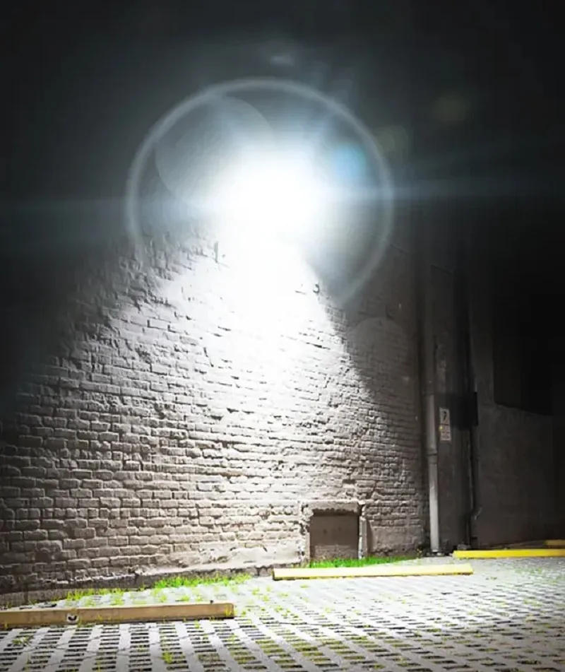 Description Picture 5 of itemIrradiation 300㎡ 3000W Solar Lights Outdoor Sunlight Motion Sensor Light IP65 Waterproof Garden Street Wall Outdoor Solar Lamp