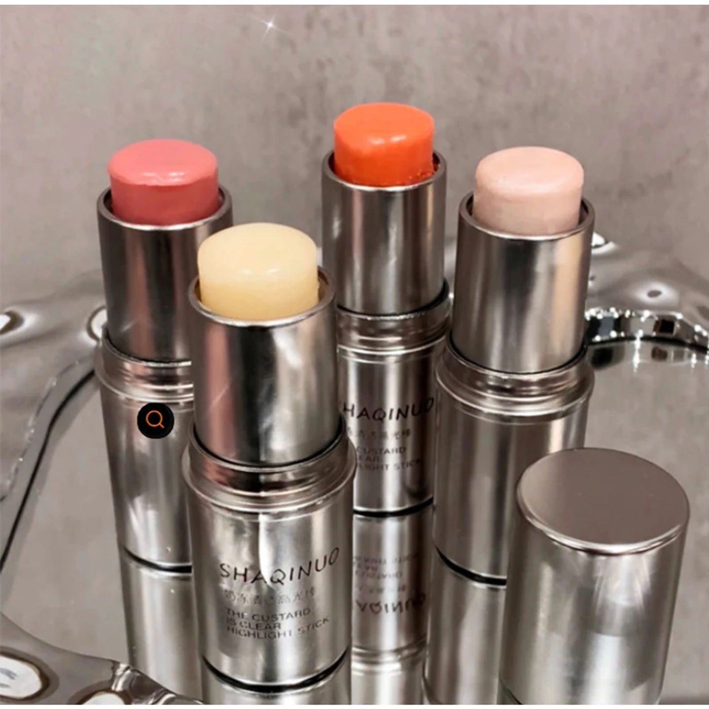 Description Picture 2 of itemWet and Shimmer Highlighter Stick natural pearlescent Glitter Durable Contour palette Face Body Brighten Cosmetics Makeup