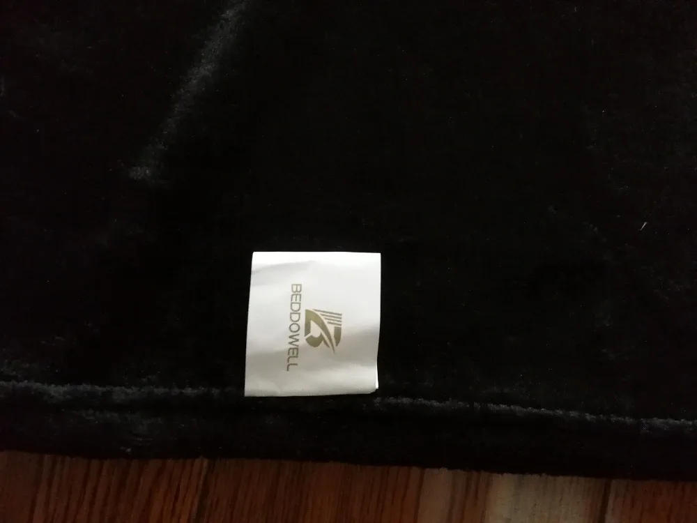 Description Picture 6 of item230GSM Coral Fleece Flannel Blankets For Beds Solid Blue Pink Soft Warm Thin Bedspread Sofa Cover Faux Fur Plaid Blanket