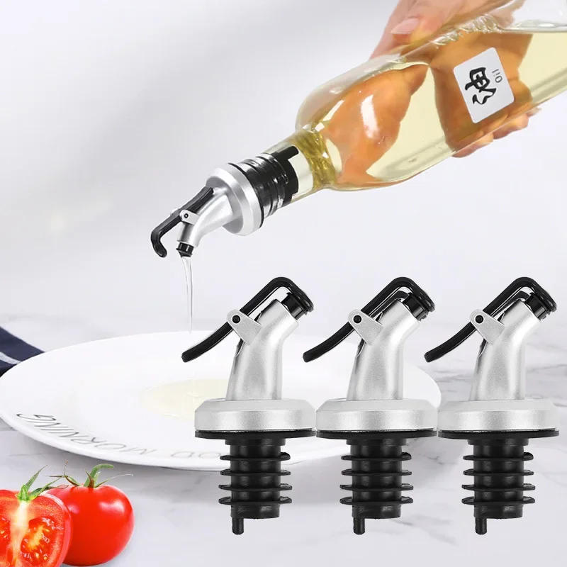 Description Picture 3 of itemNew Oil Bottle Stopper Rubber Lock Plug Seal Leak-proof Food Grade Plastic Nozzle Sprayer Liquor Dispenser Wine Pourer Barware